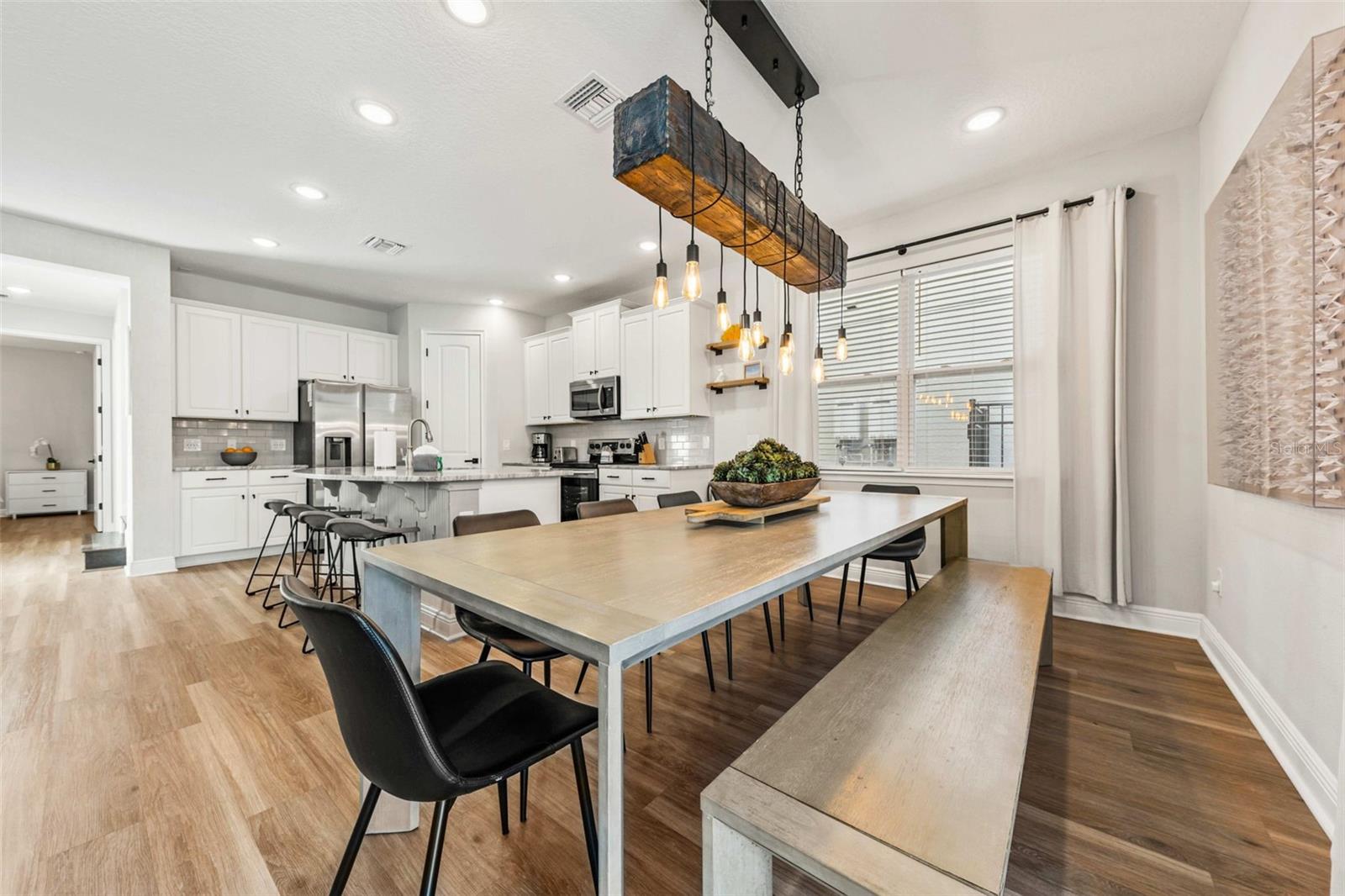 Image 25 of 50 For 389 Southfield Street