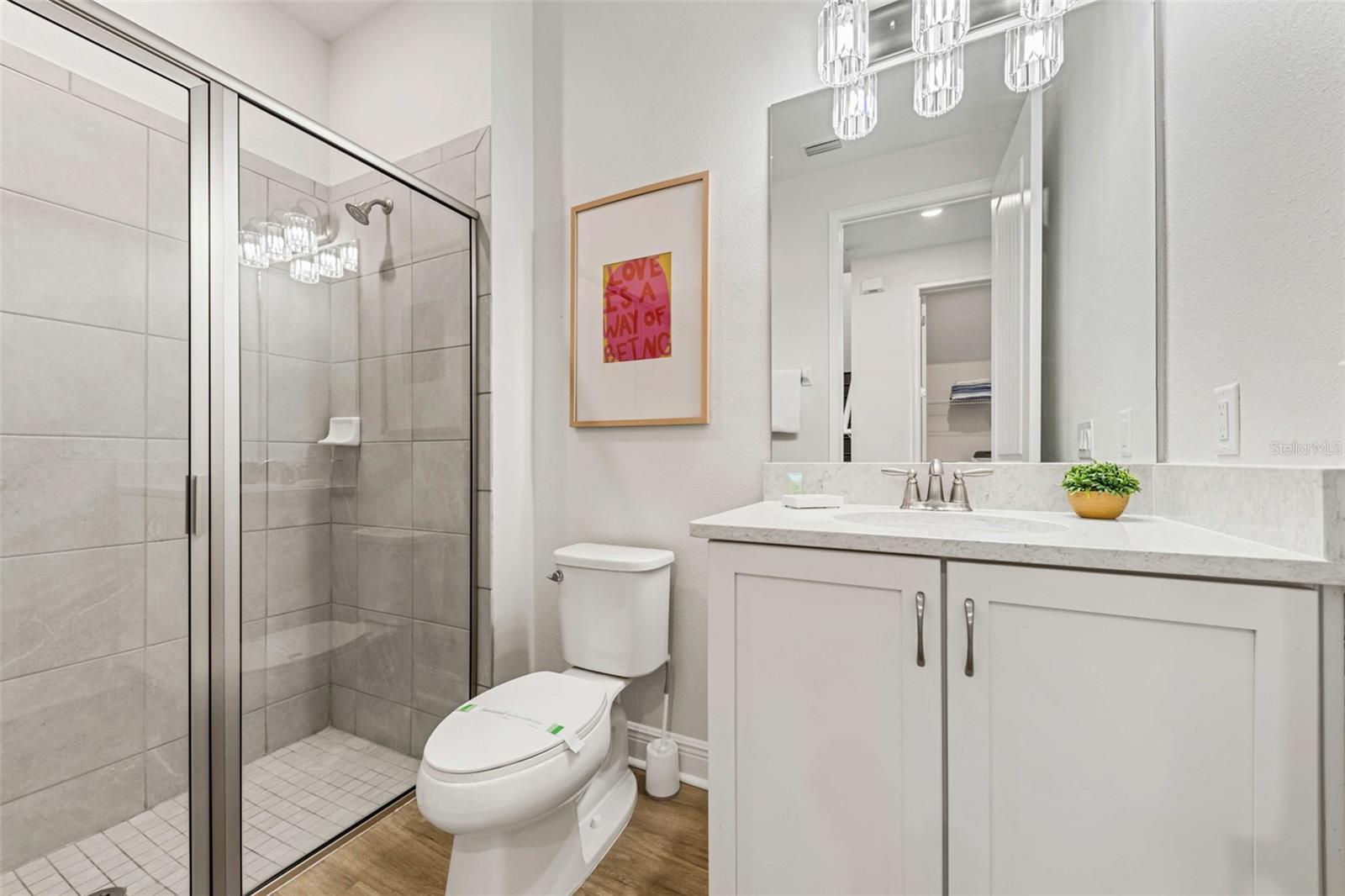 Image 15 of 58 For 284 Southfield Street