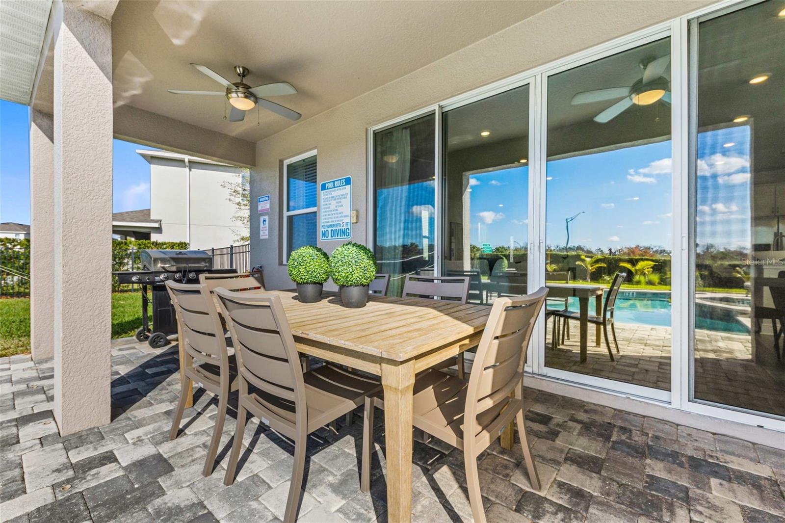 Image 21 of 58 For 284 Southfield Street