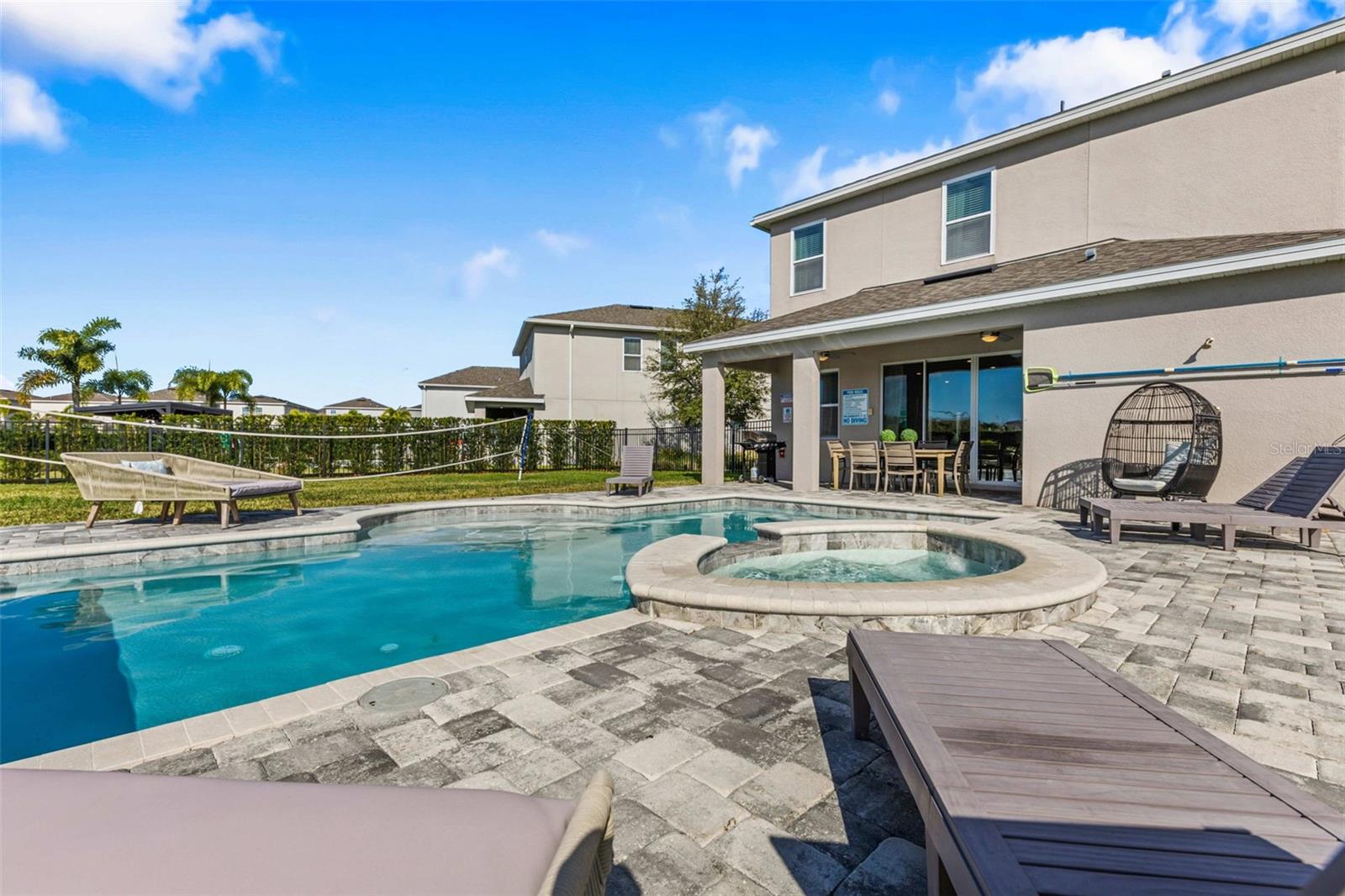 Image 26 of 58 For 284 Southfield Street