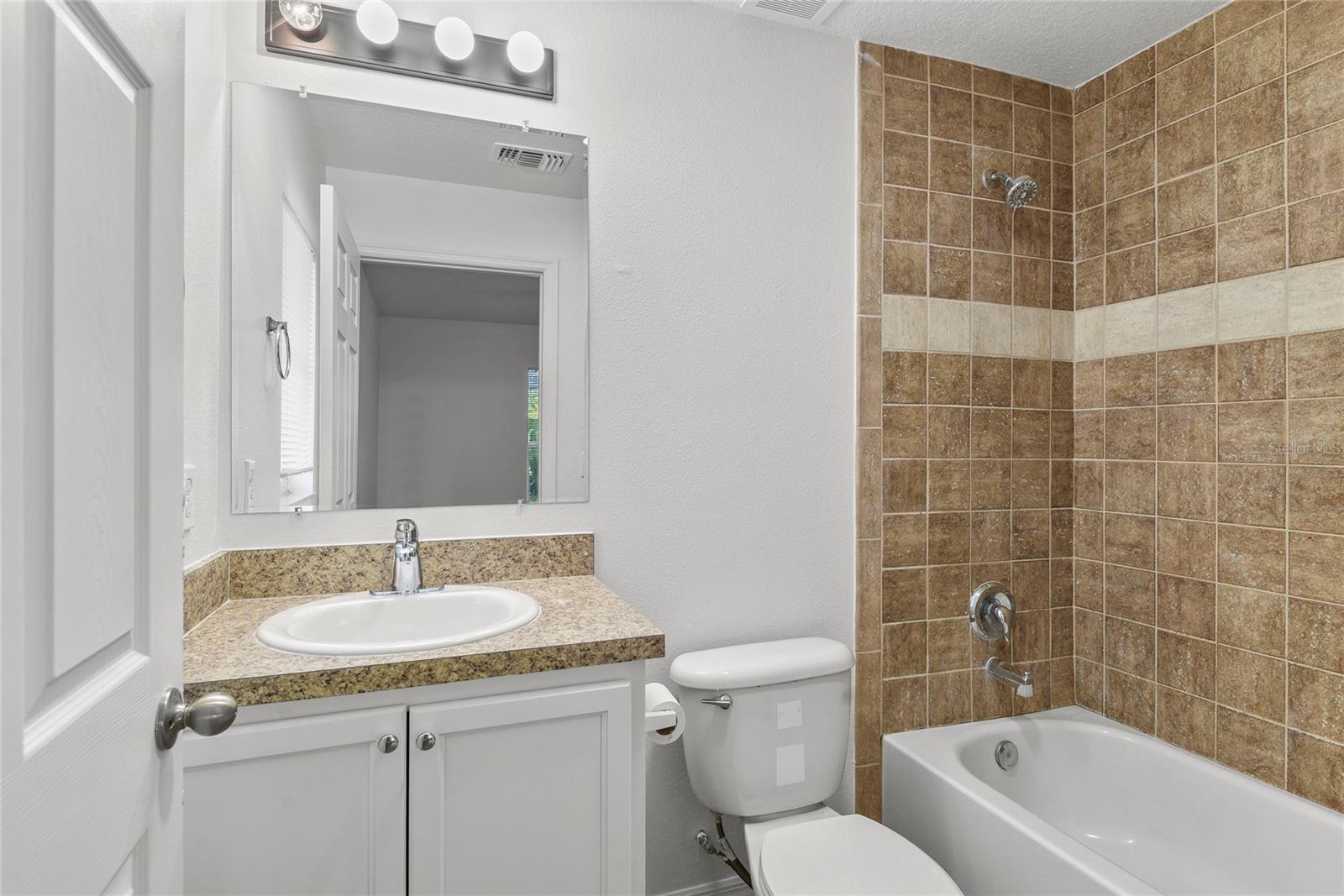 Image 12 of 22 For 2552 Gold Court