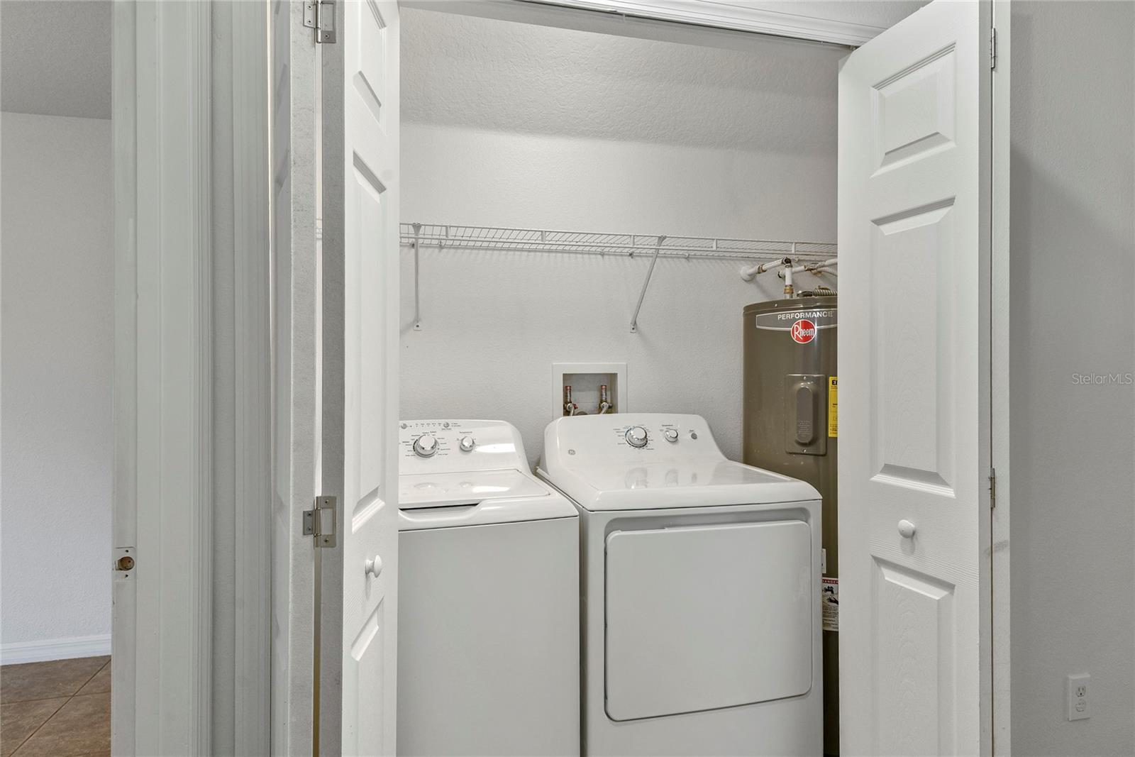 Image 19 of 22 For 2552 Gold Court