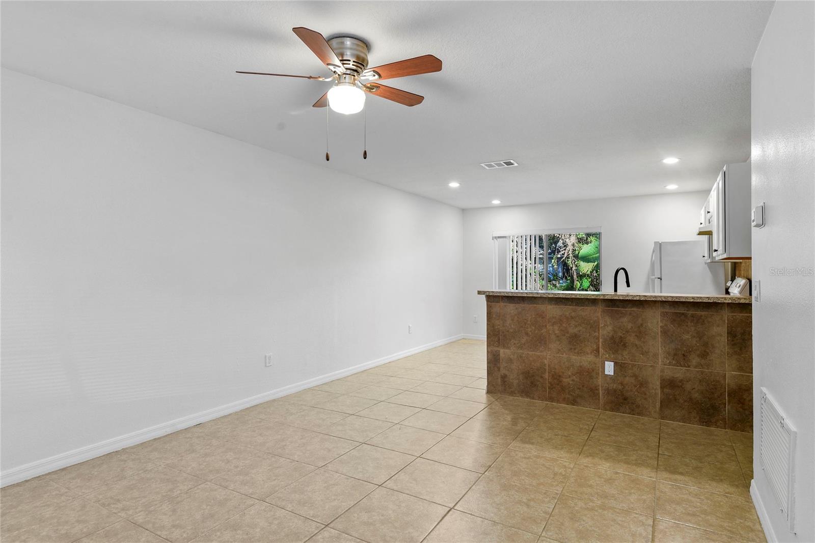 Image 3 of 22 For 2552 Gold Court