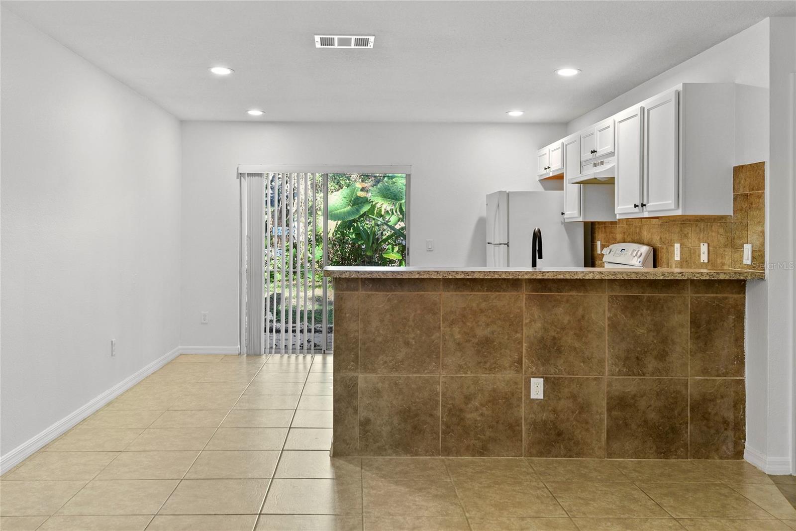 Image 4 of 22 For 2552 Gold Court