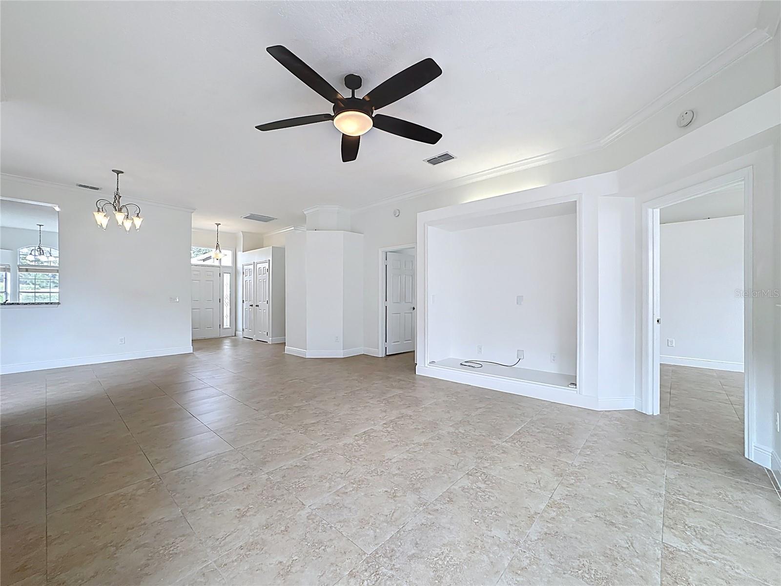 Image 12 of 47 For 14447 Windchime Lane