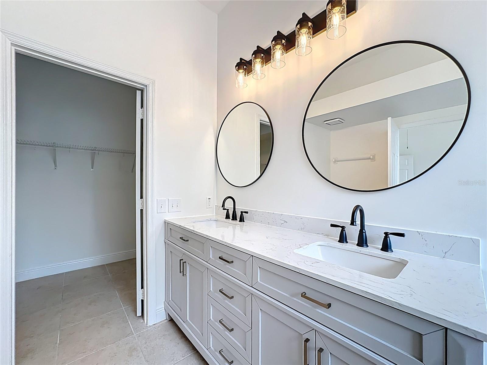 Image 18 of 47 For 14447 Windchime Lane