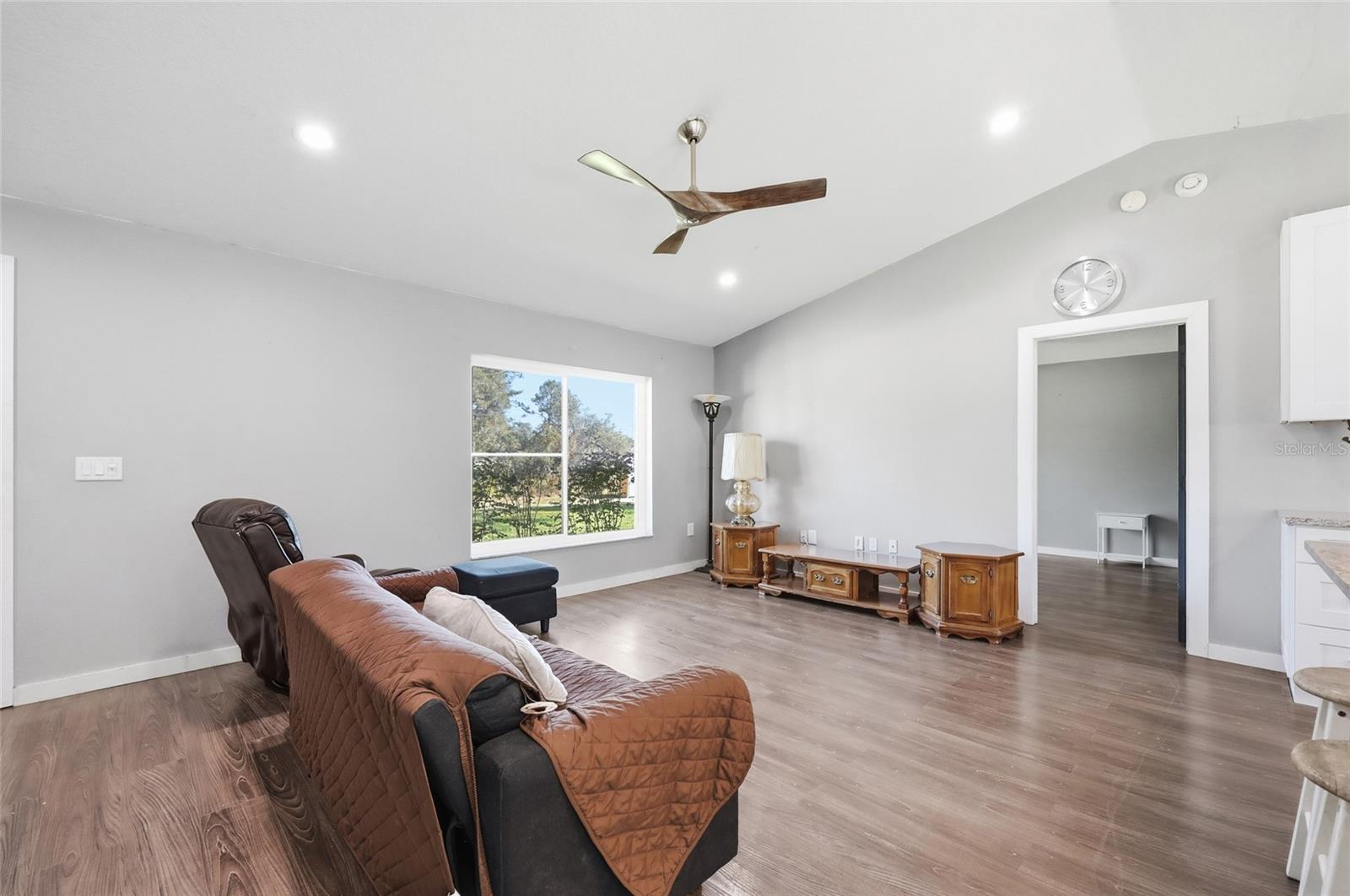 Image 6 of 28 For 1380 9th Avenue