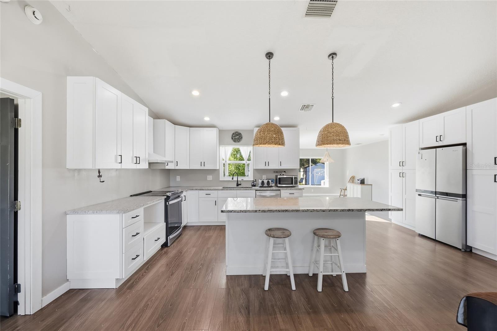 Image 7 of 28 For 1380 9th Avenue