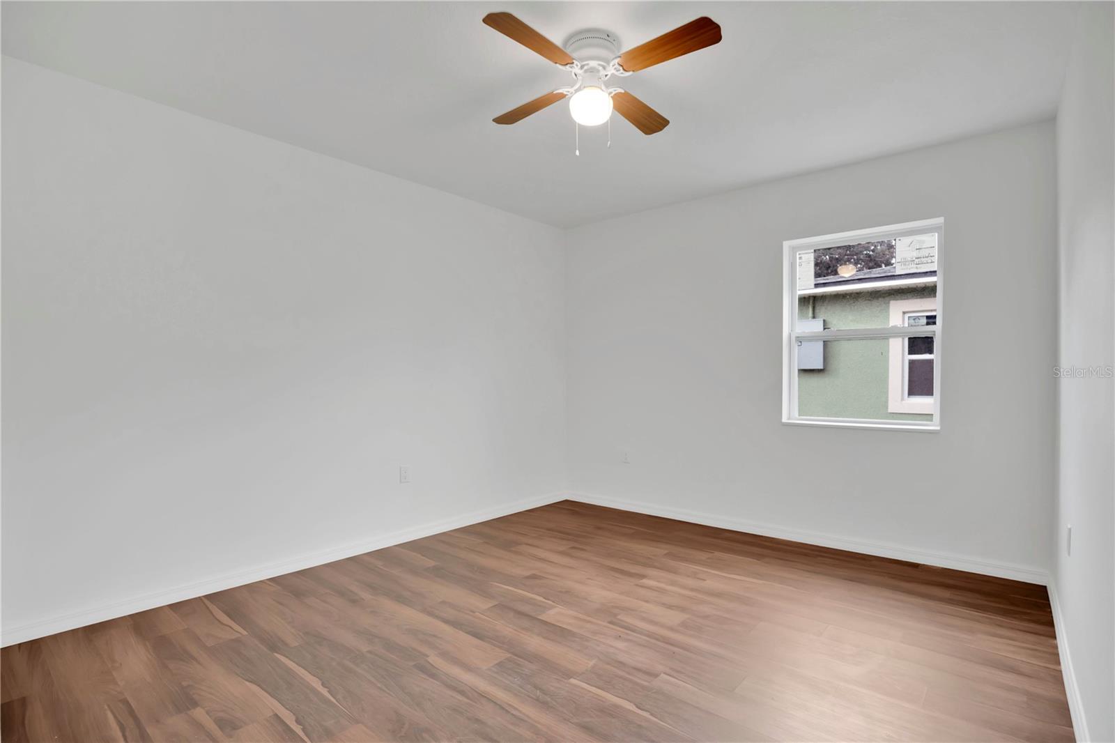 Image 14 of 29 For 776 Broadway Street