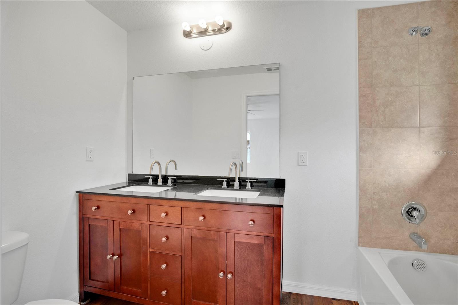 Image 2 of 29 For 776 Broadway Street