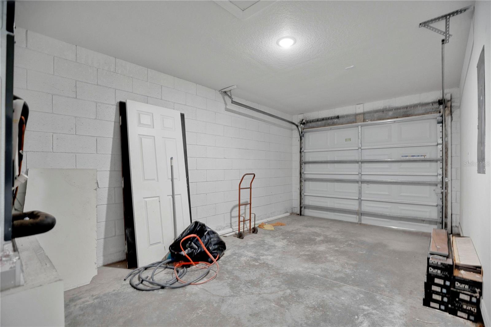 Image 21 of 29 For 776 Broadway Street