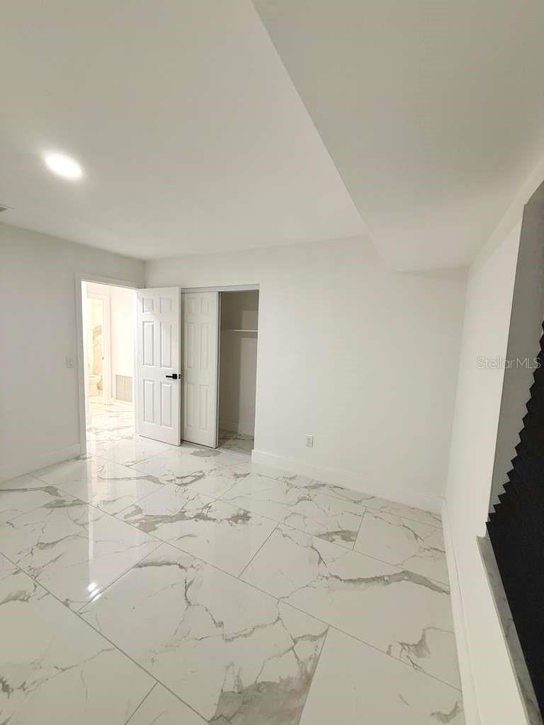 Image 24 of 29 For 1048 Newbern Street Ne