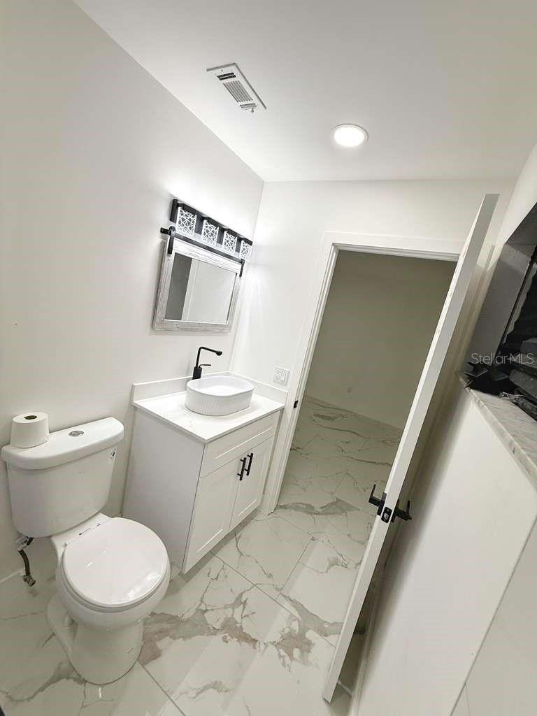 Image 25 of 29 For 1048 Newbern Street Ne