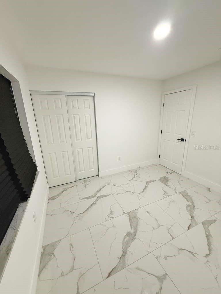 Image 4 of 29 For 1048 Newbern Street Ne