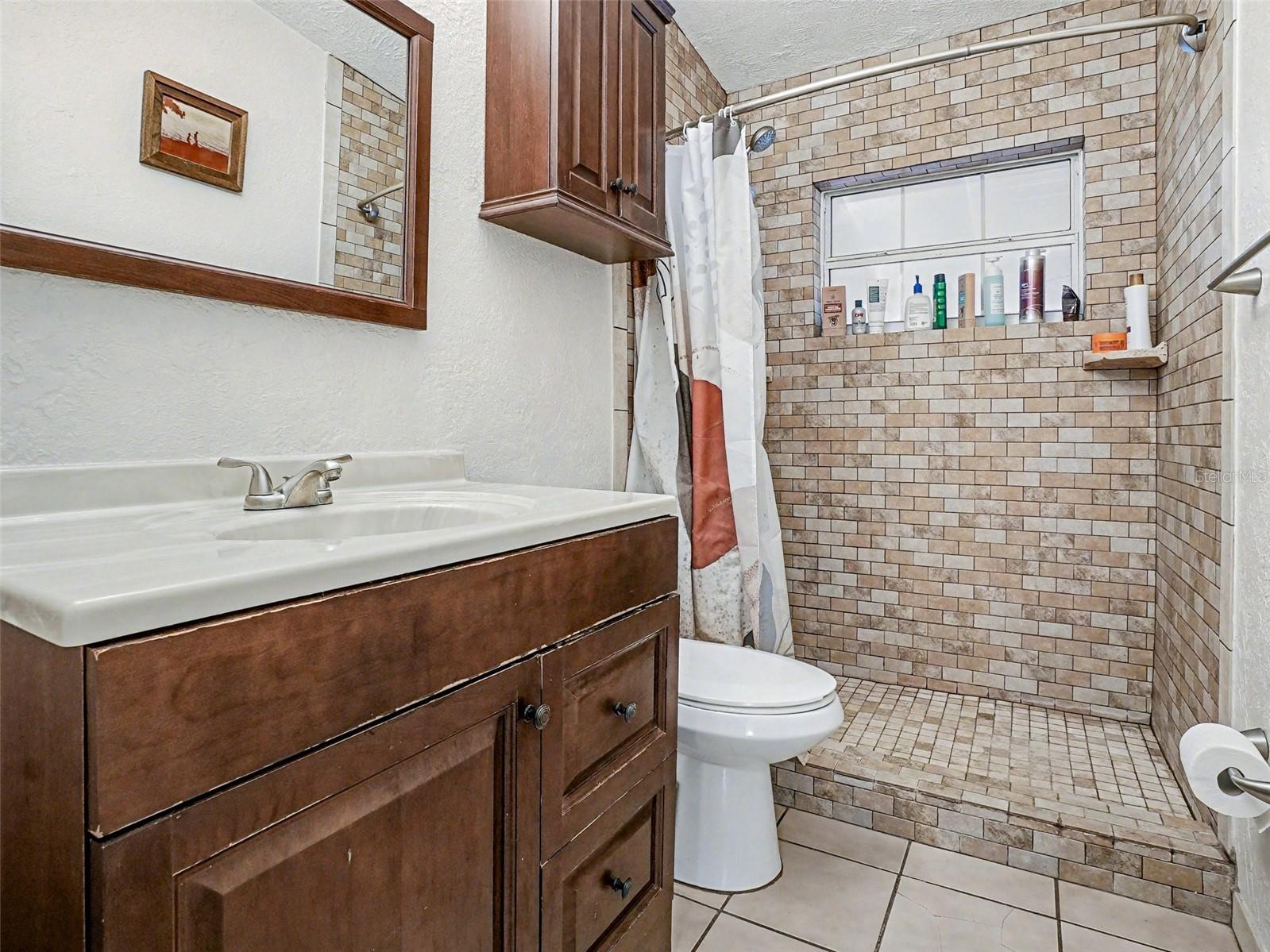 Image 20 of 37 For 3108 Harrison Avenue