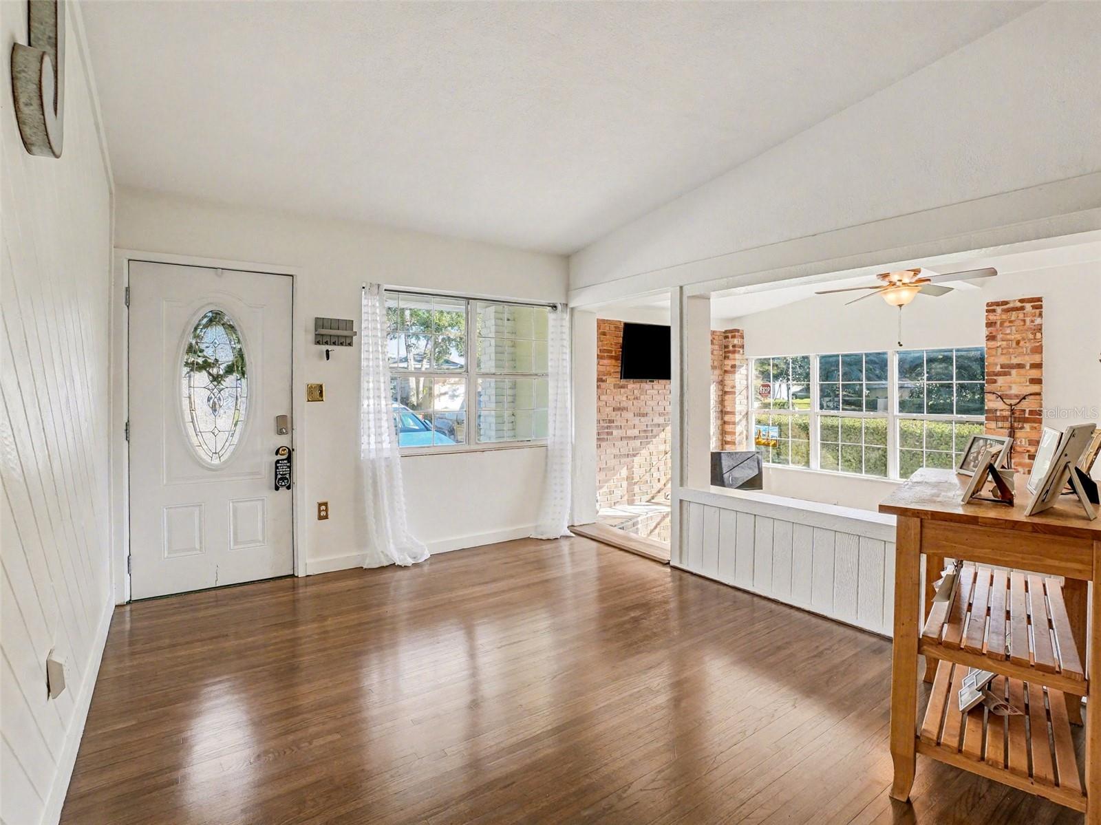 Image 4 of 37 For 3108 Harrison Avenue