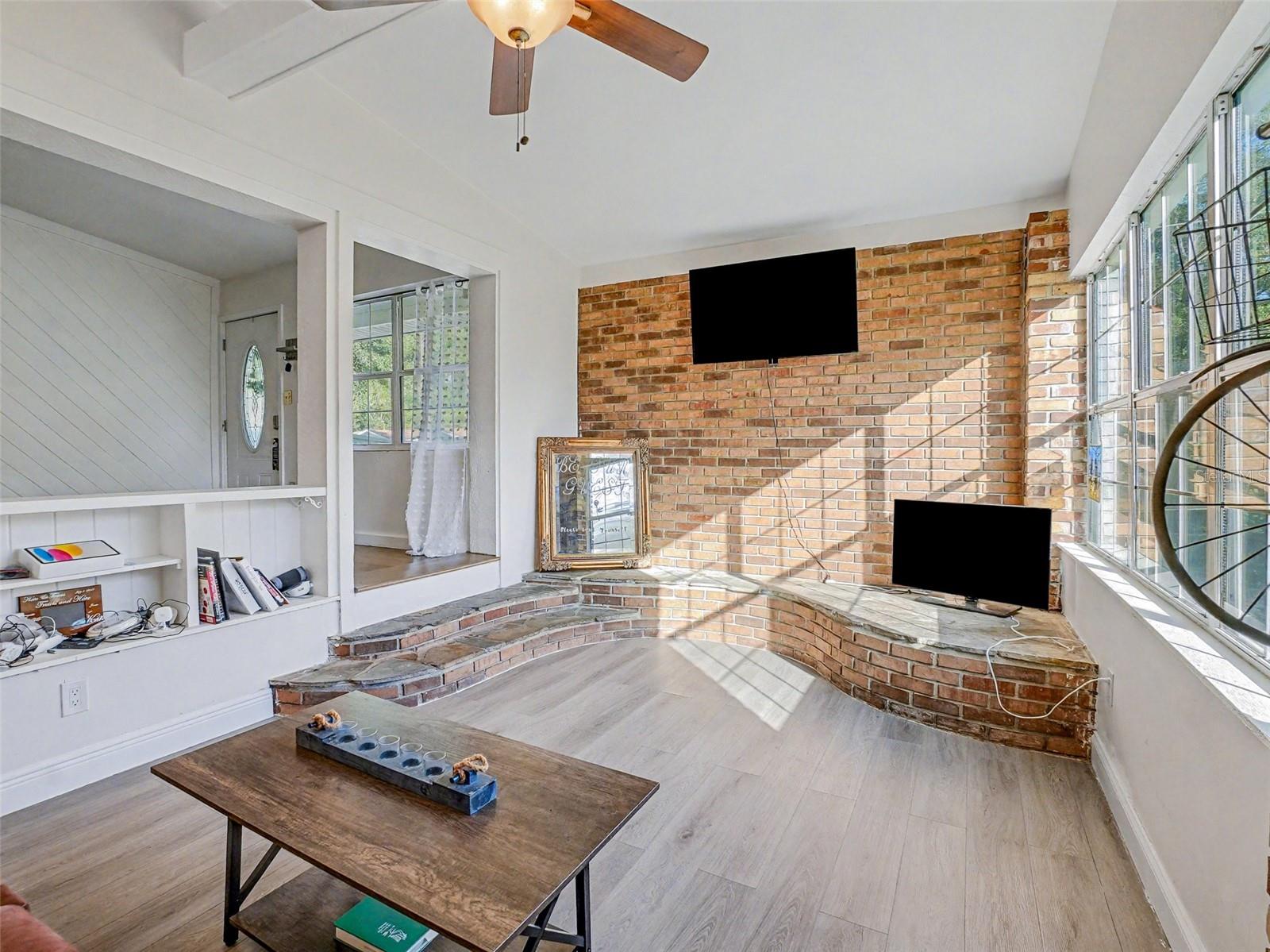 Image 5 of 37 For 3108 Harrison Avenue