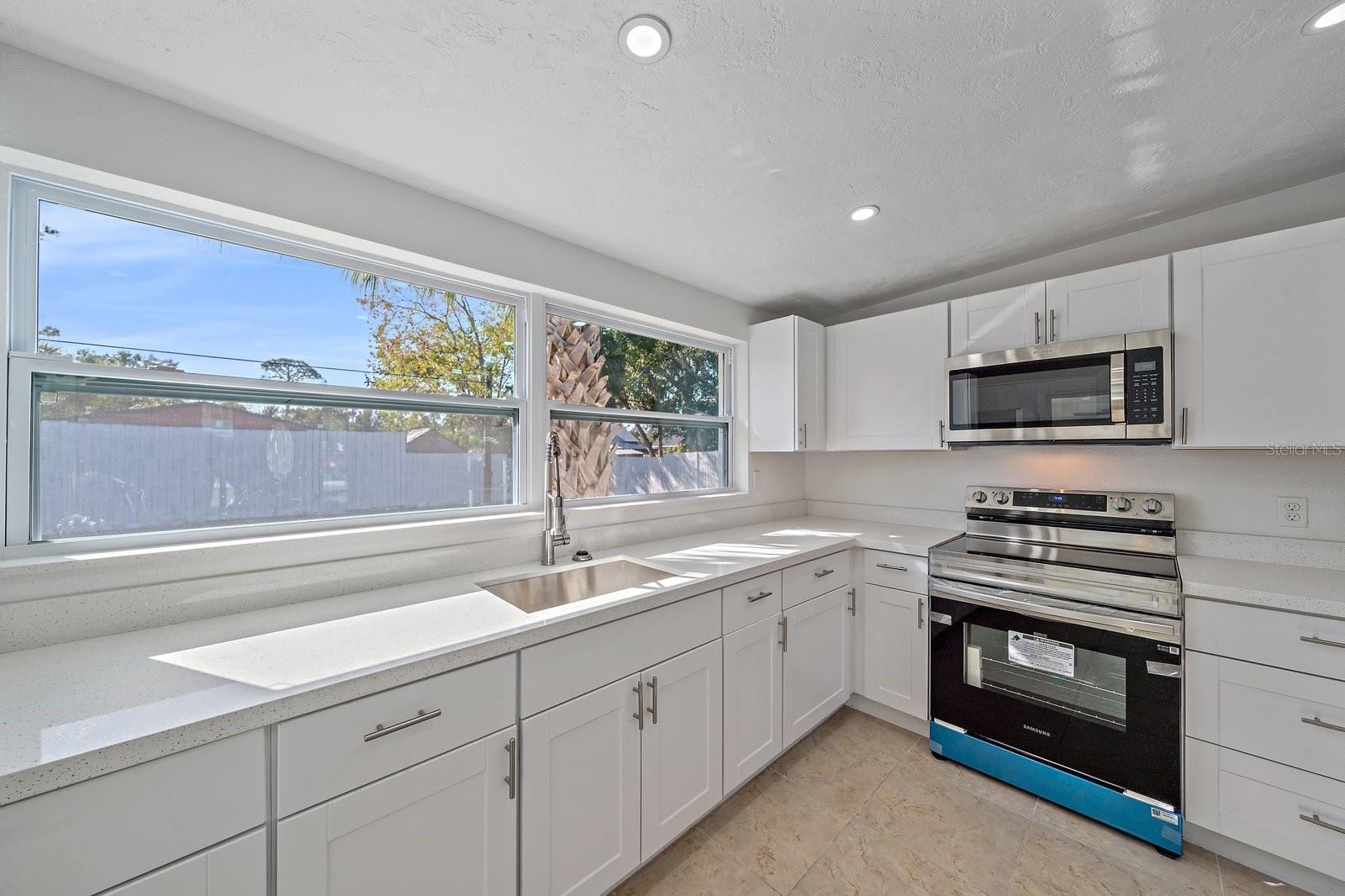 Image 4 of 25 For 2138 Pine Terrace