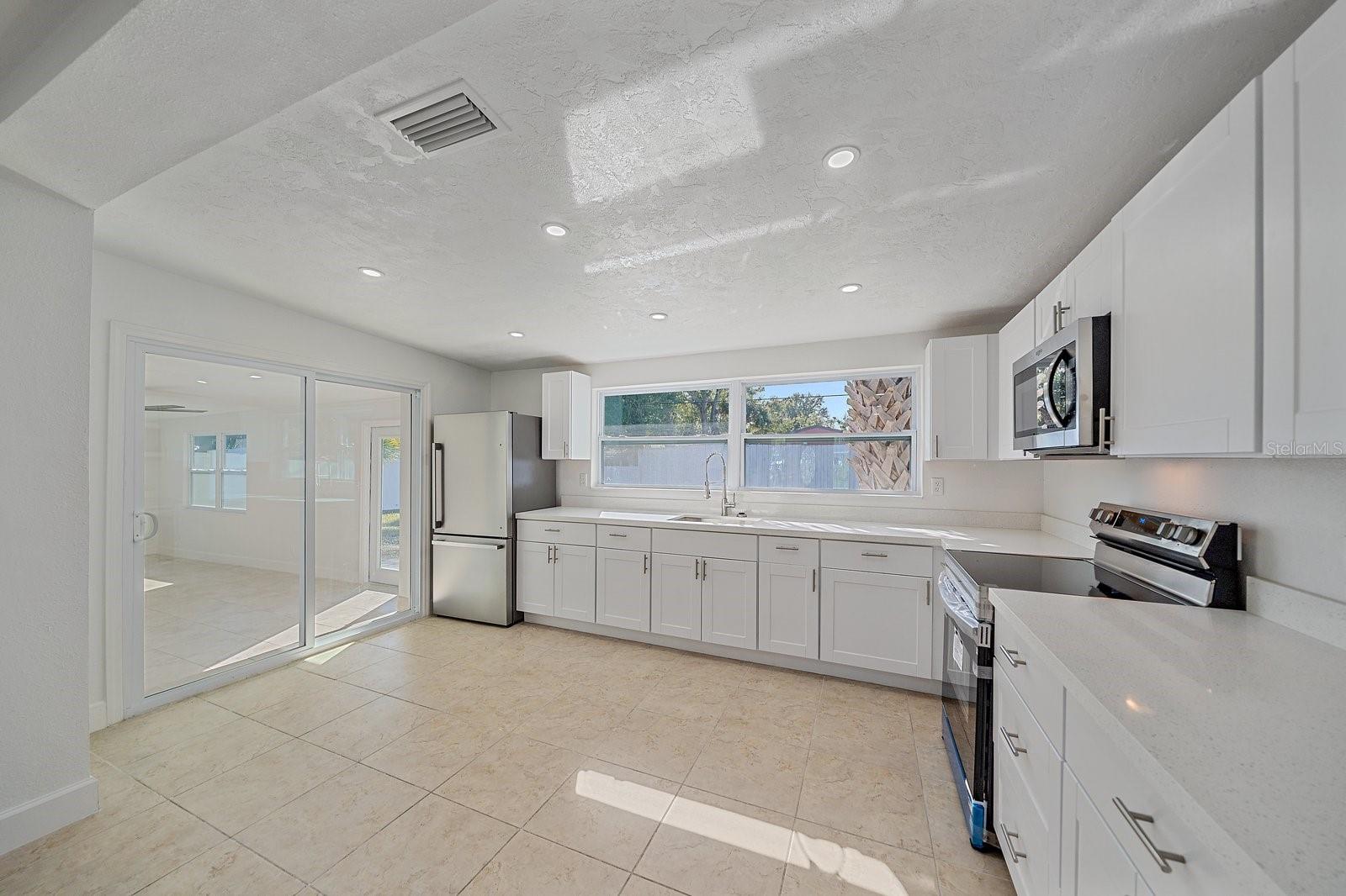 Image 5 of 25 For 2138 Pine Terrace