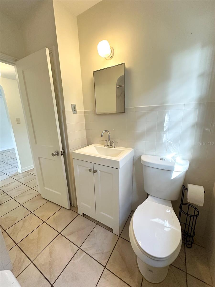 Image 12 of 19 For 205 Marks Street