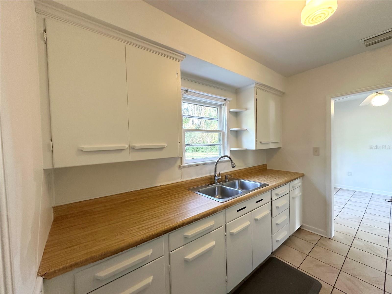 Image 2 of 19 For 205 Marks Street