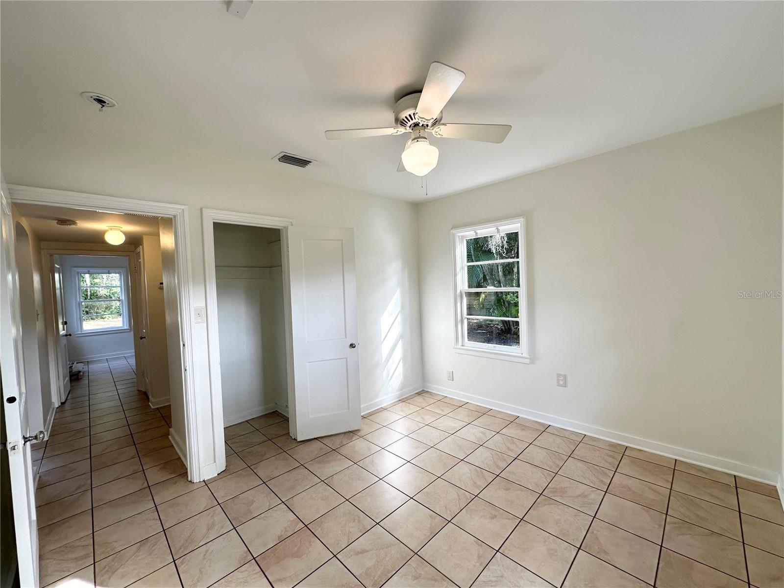 Image 7 of 19 For 205 Marks Street