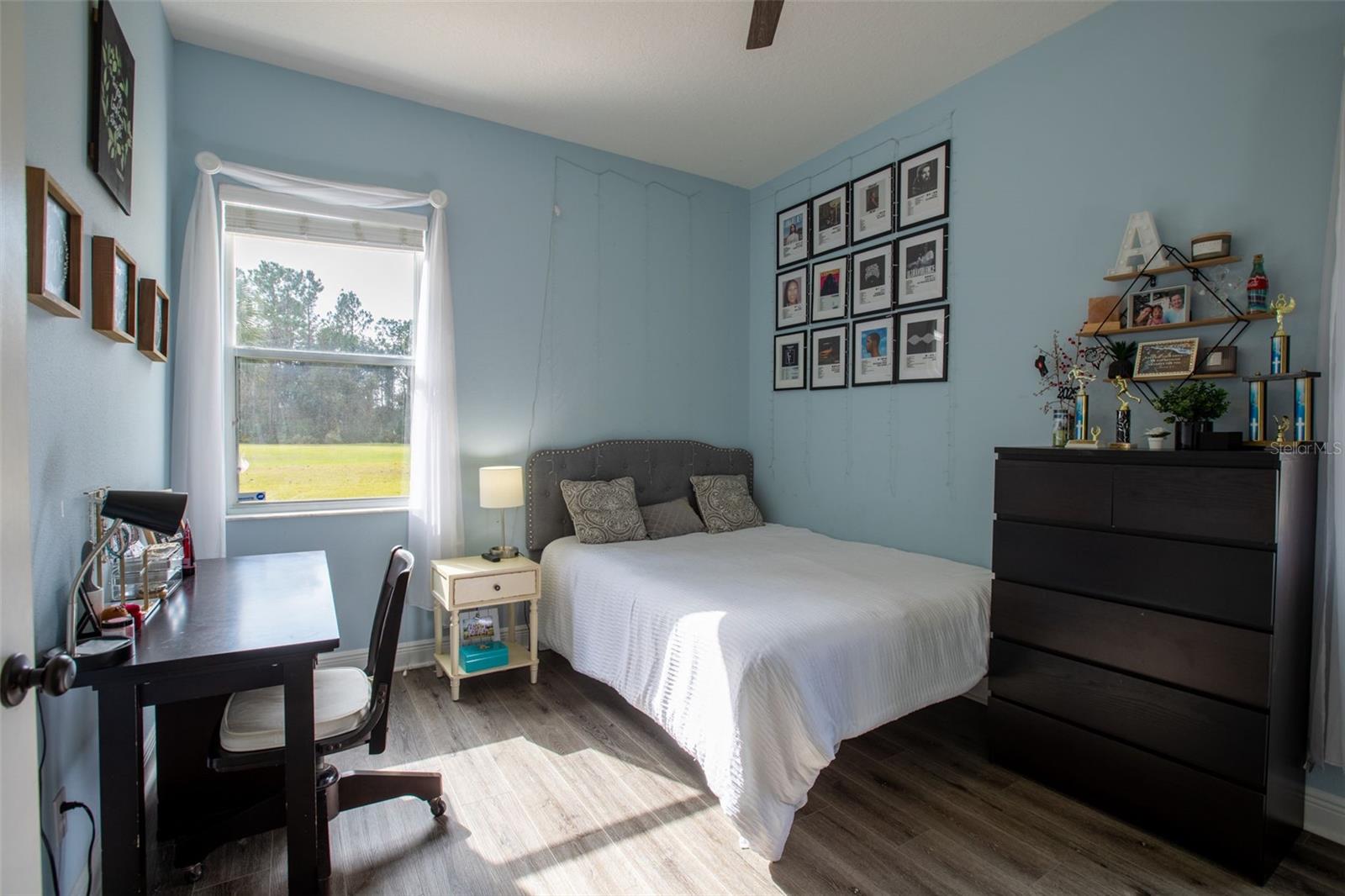 Image 11 of 17 For 1084 Shadowmoss Circle