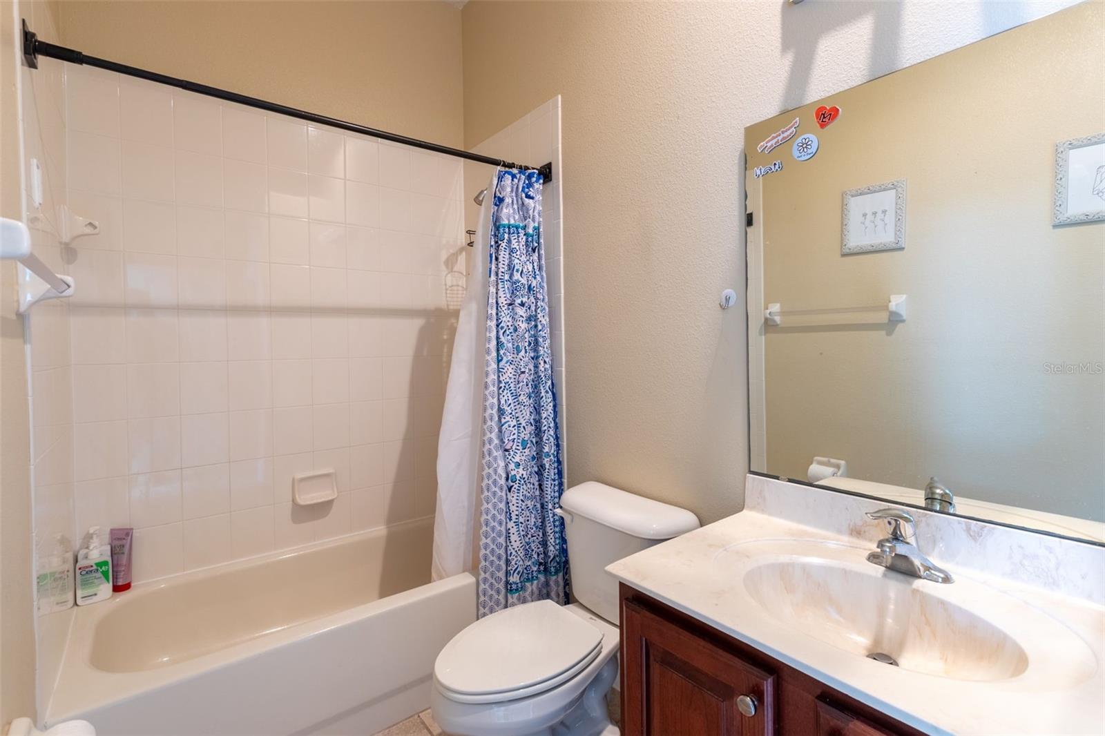 Image 12 of 17 For 1084 Shadowmoss Circle