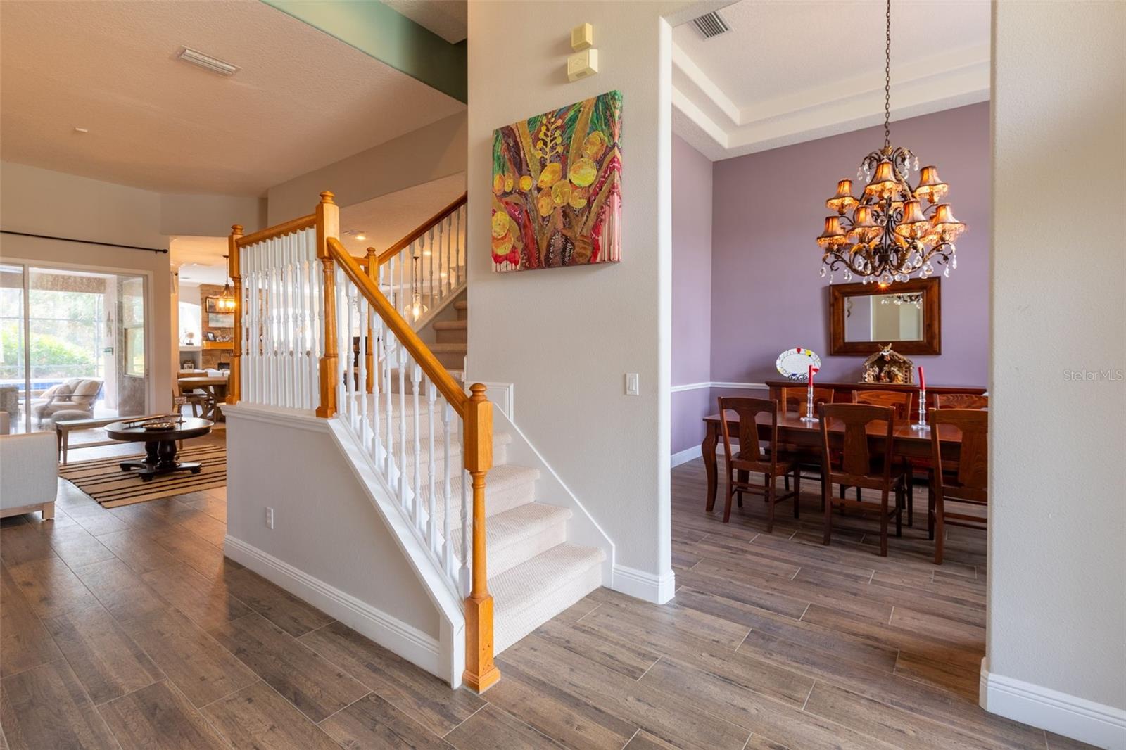 Image 2 of 17 For 1084 Shadowmoss Circle