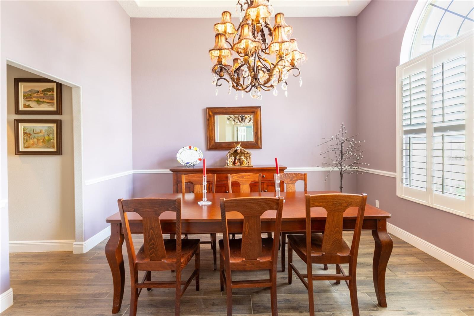 Image 3 of 17 For 1084 Shadowmoss Circle