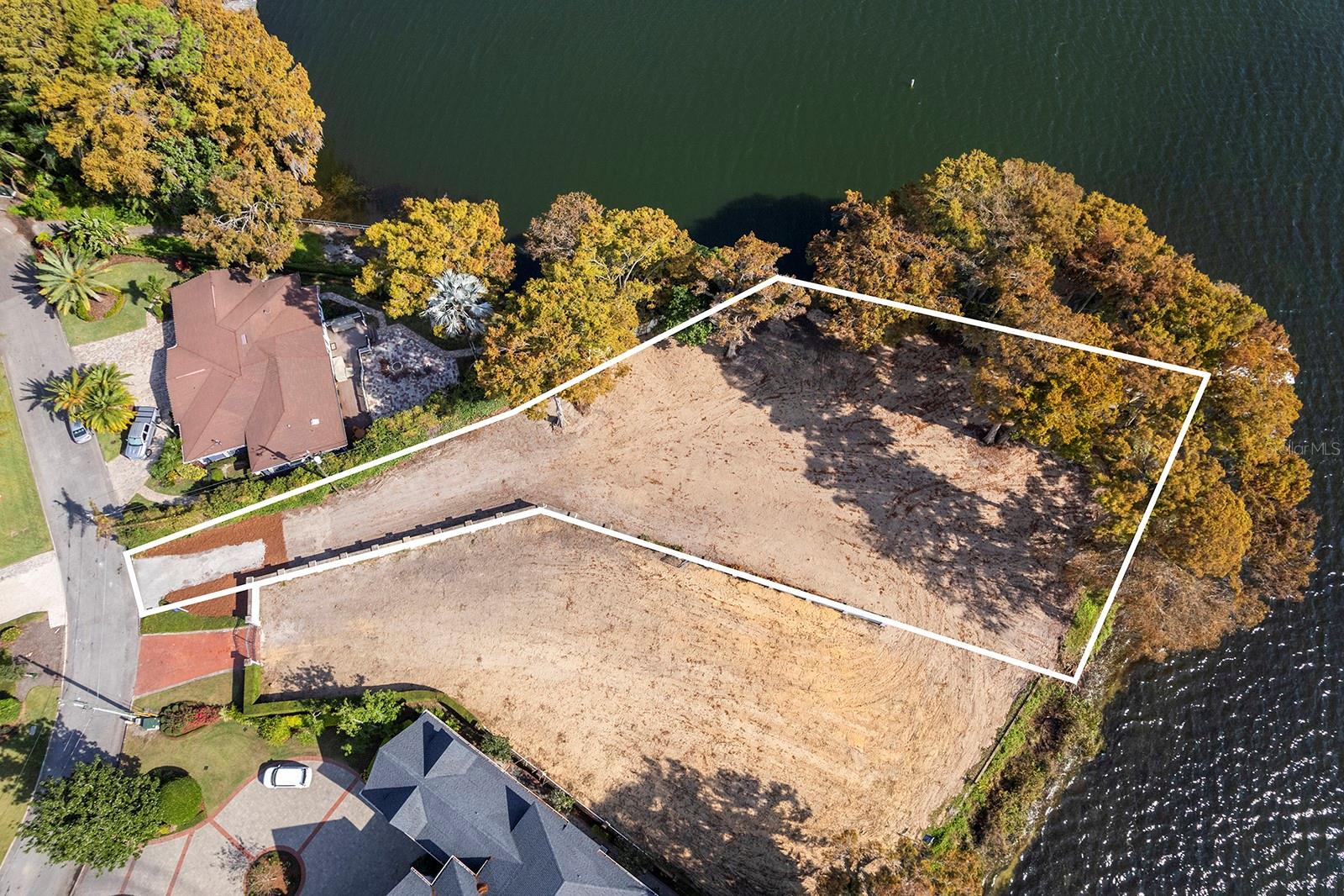 Image 8 of 10 For 127 Whitecaps Circle