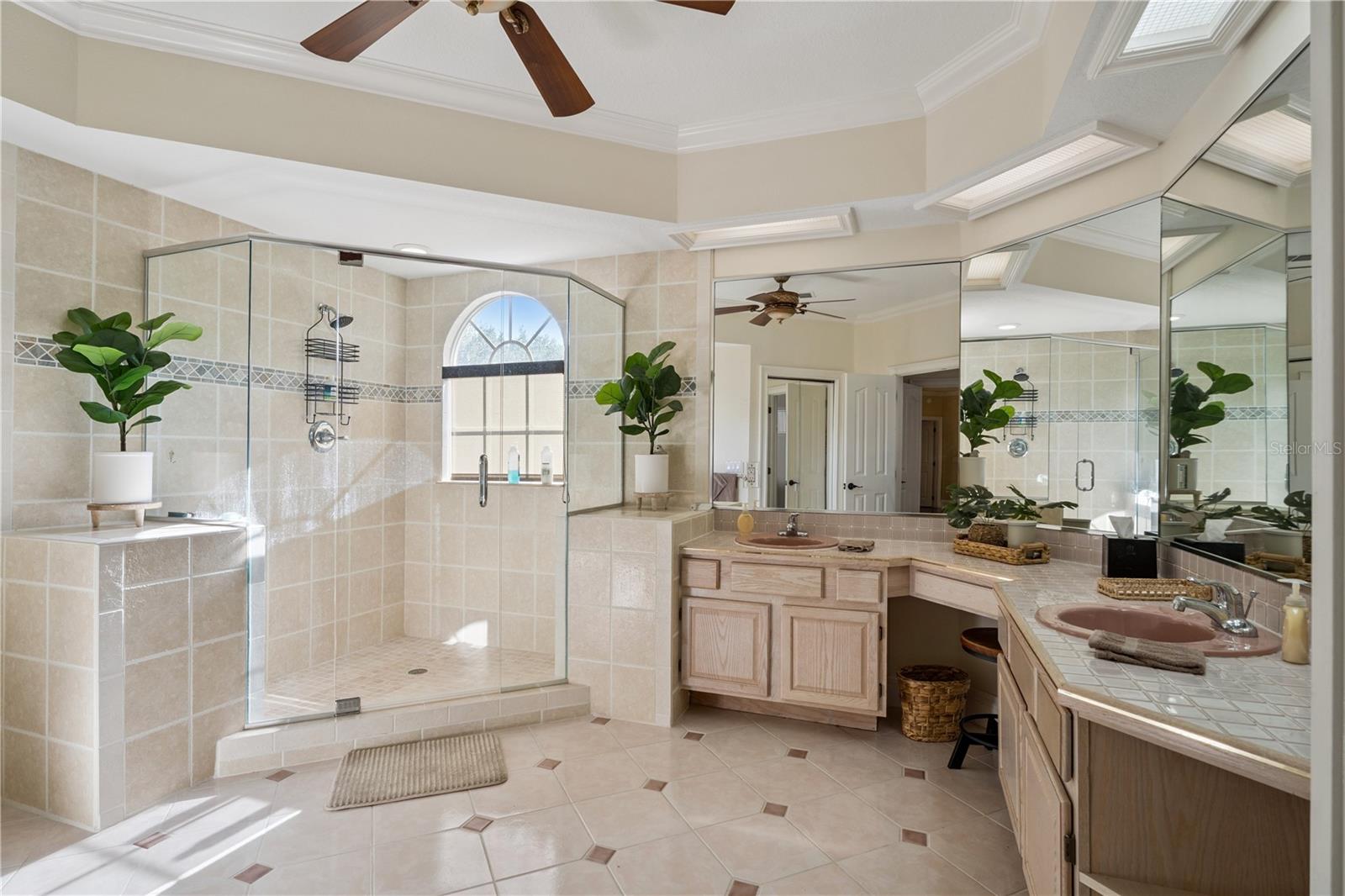 Image 21 of 36 For 9054 Shawn Park Place