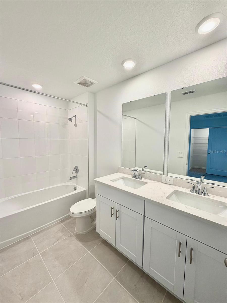 Image 25 of 31 For 4555 Windy Oak Way