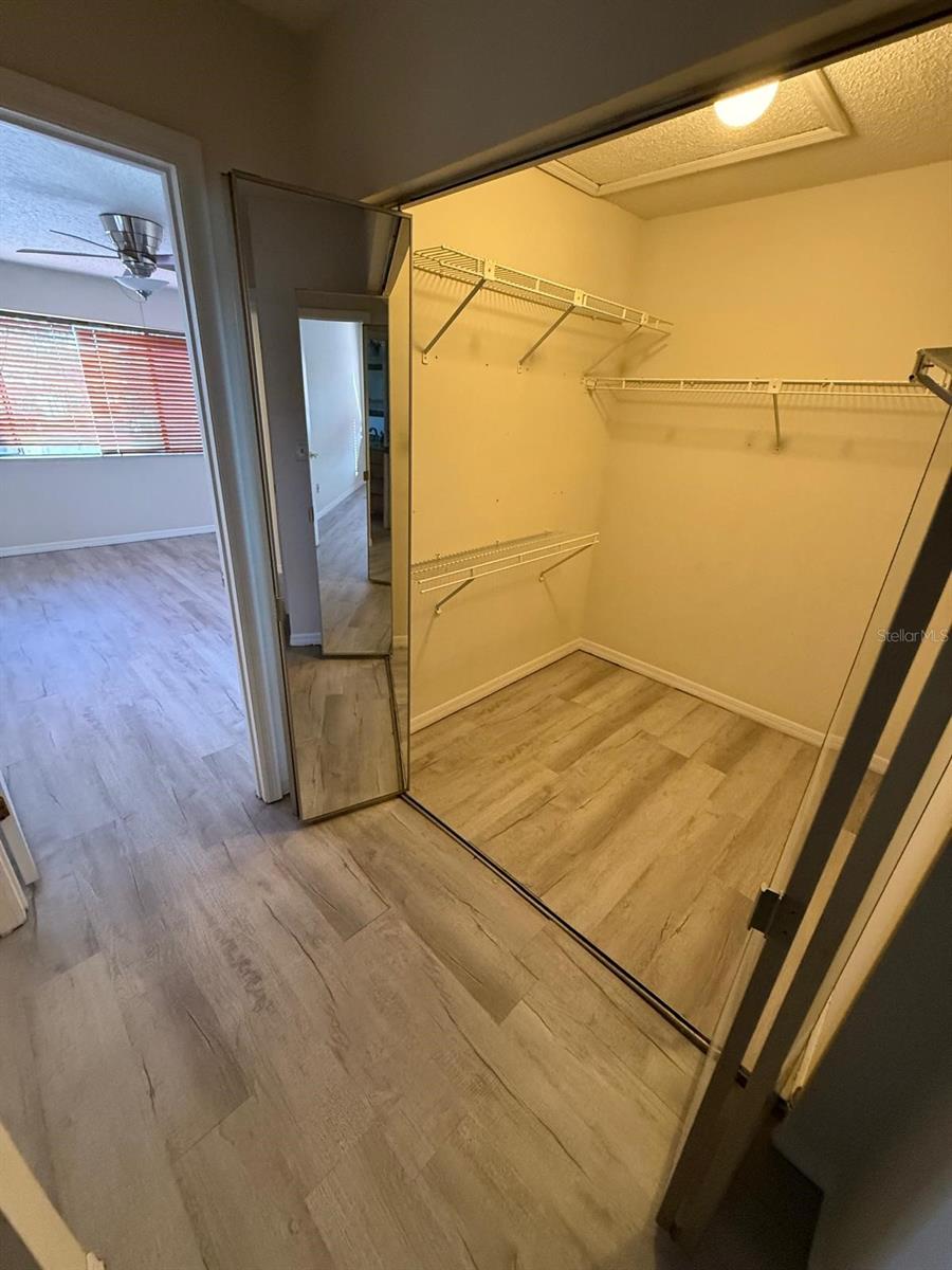 Image 11 of 19 For 5050 Ernst Court 17