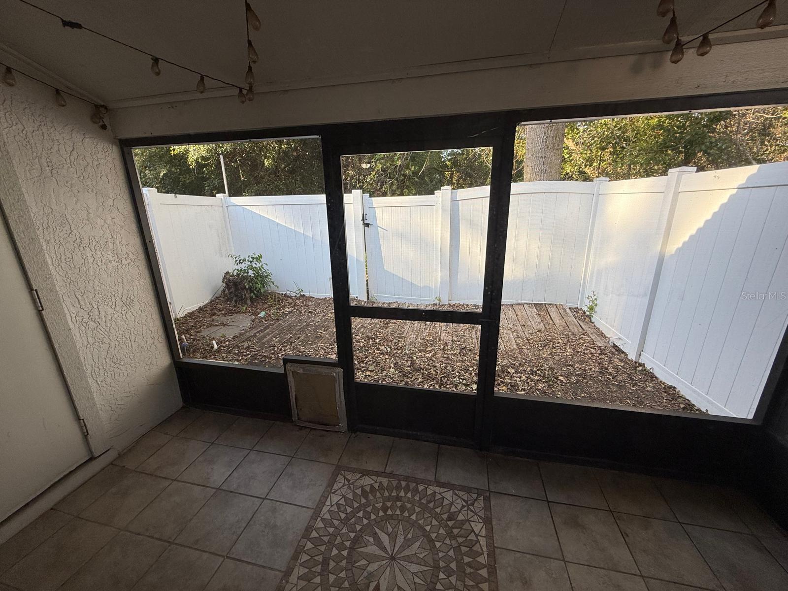 Image 13 of 19 For 5050 Ernst Court 17