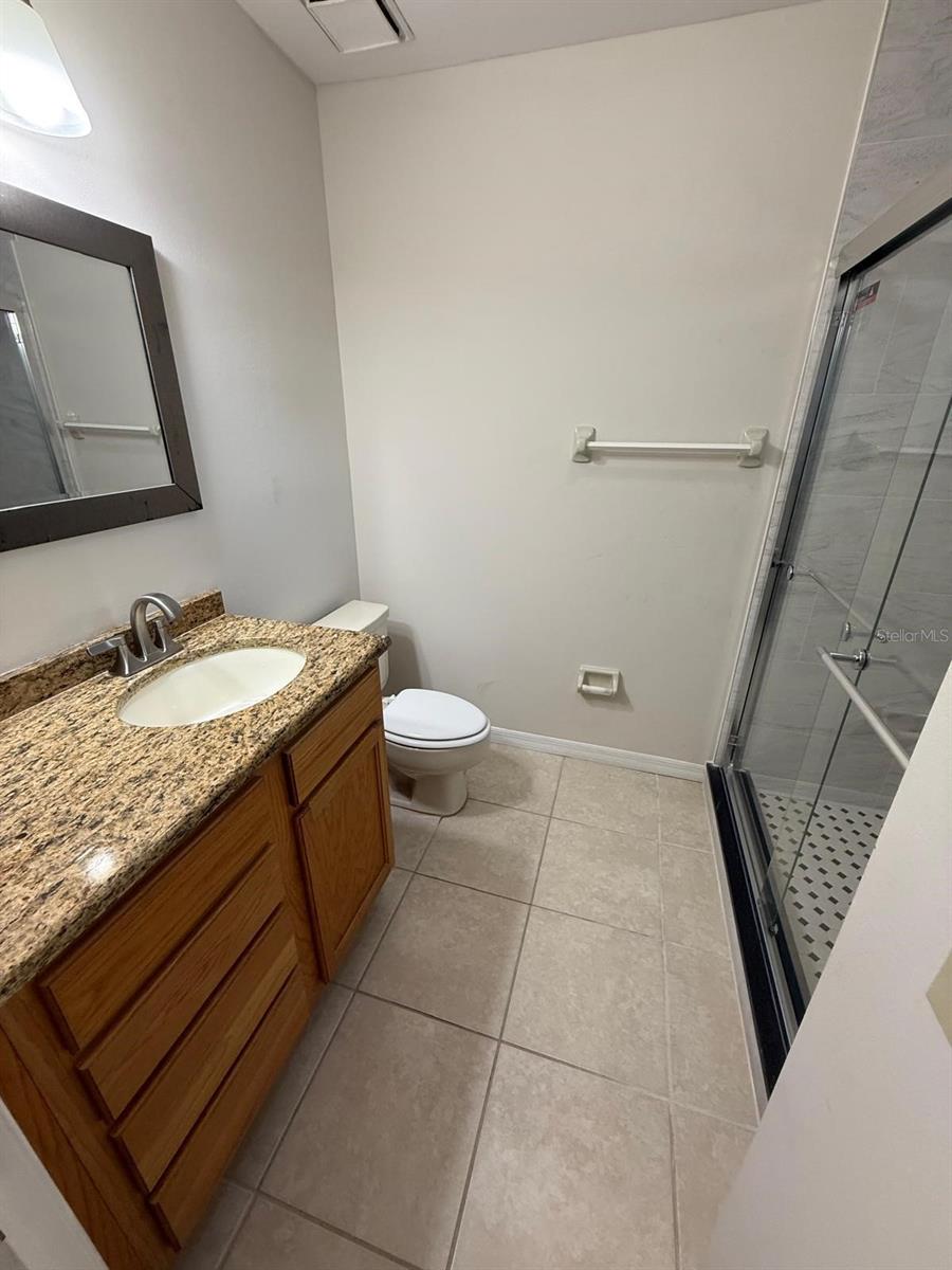 Image 14 of 19 For 5050 Ernst Court 17