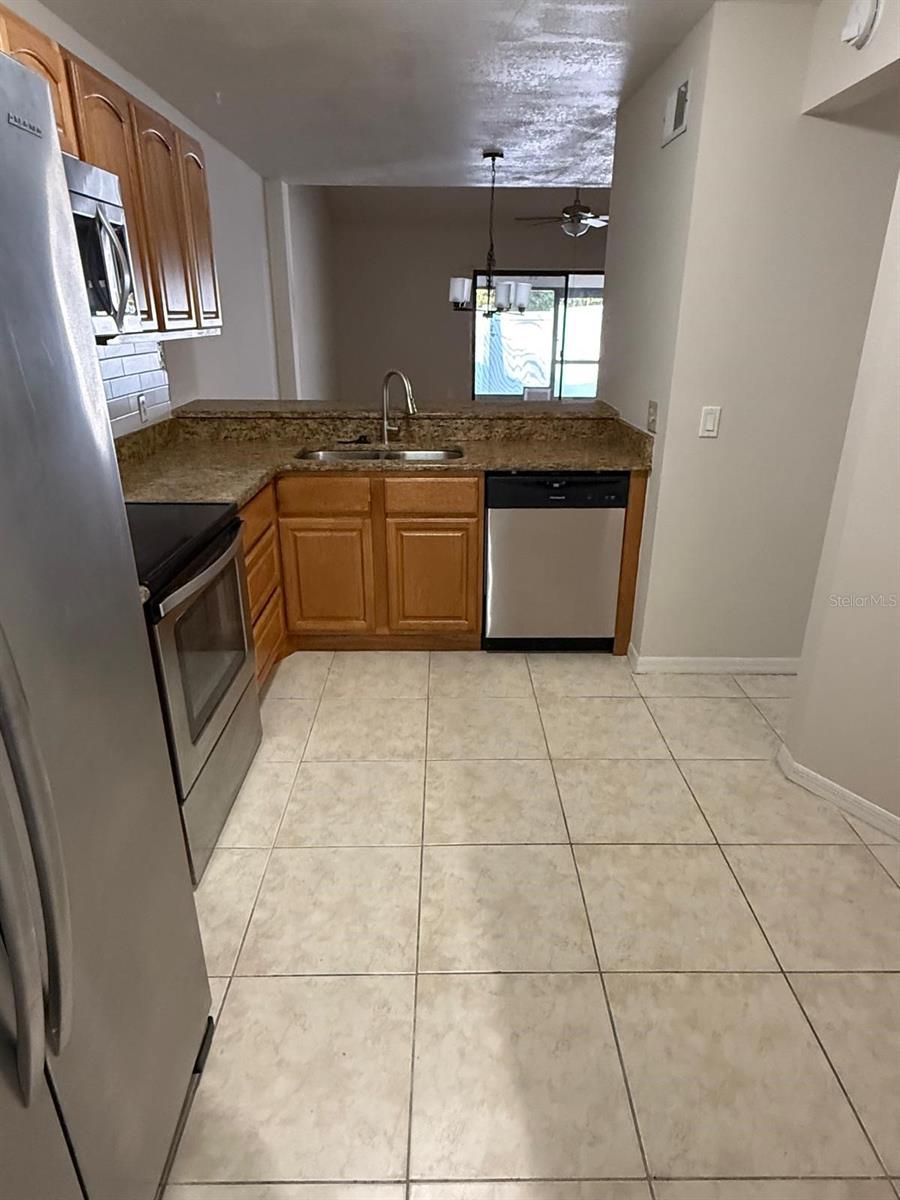 Image 15 of 19 For 5050 Ernst Court 17