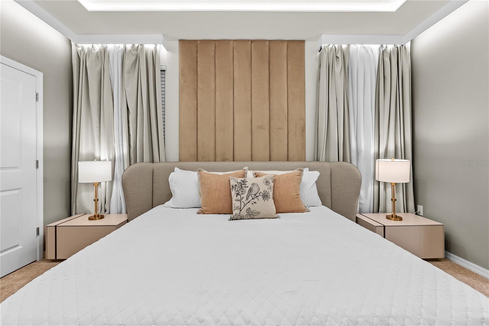 Image 26 of 100 For 15961 Cape Coral Loop