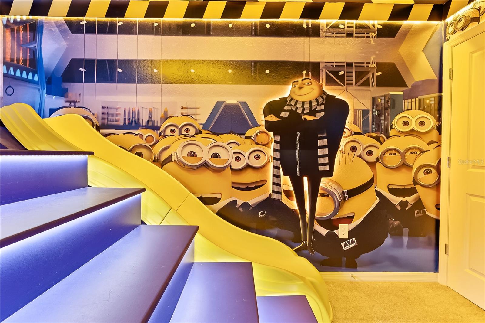 Image 59 of 100 For 15961 Cape Coral Loop