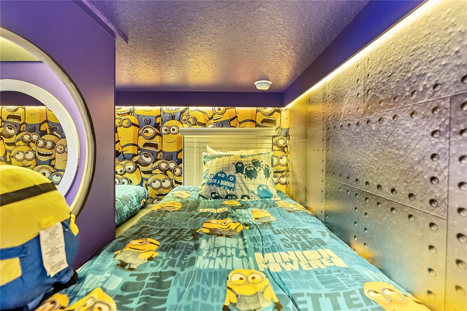 Image 61 of 100 For 15961 Cape Coral Loop