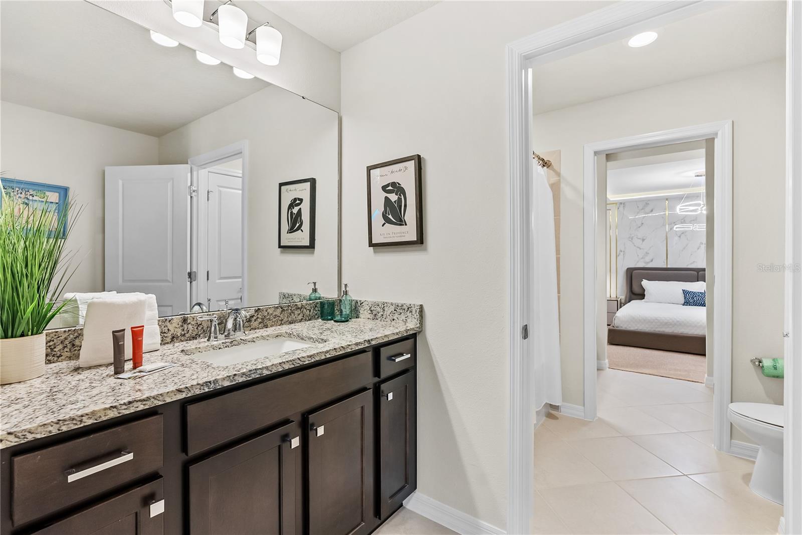 Image 68 of 100 For 15961 Cape Coral Loop