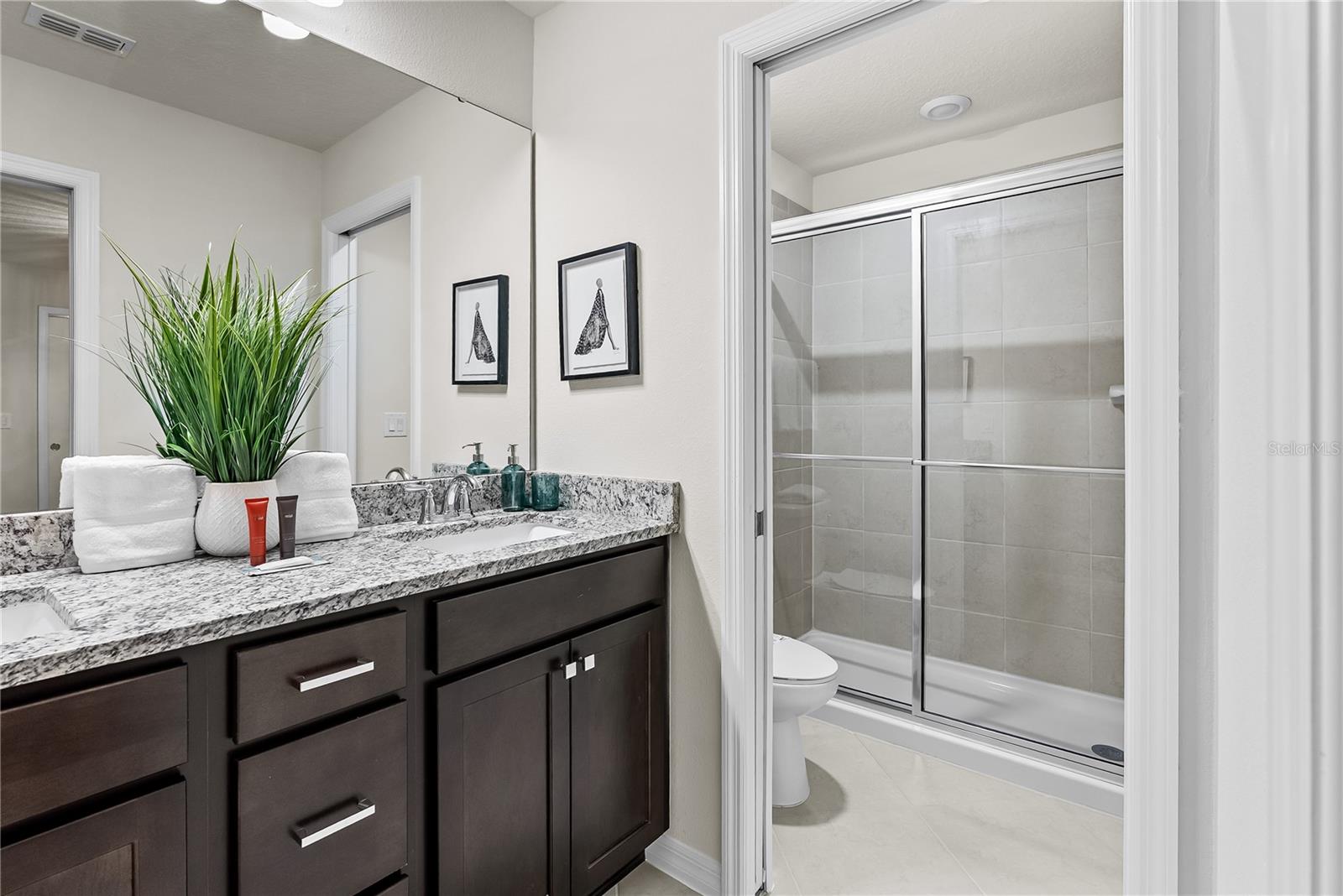 Image 77 of 100 For 15961 Cape Coral Loop