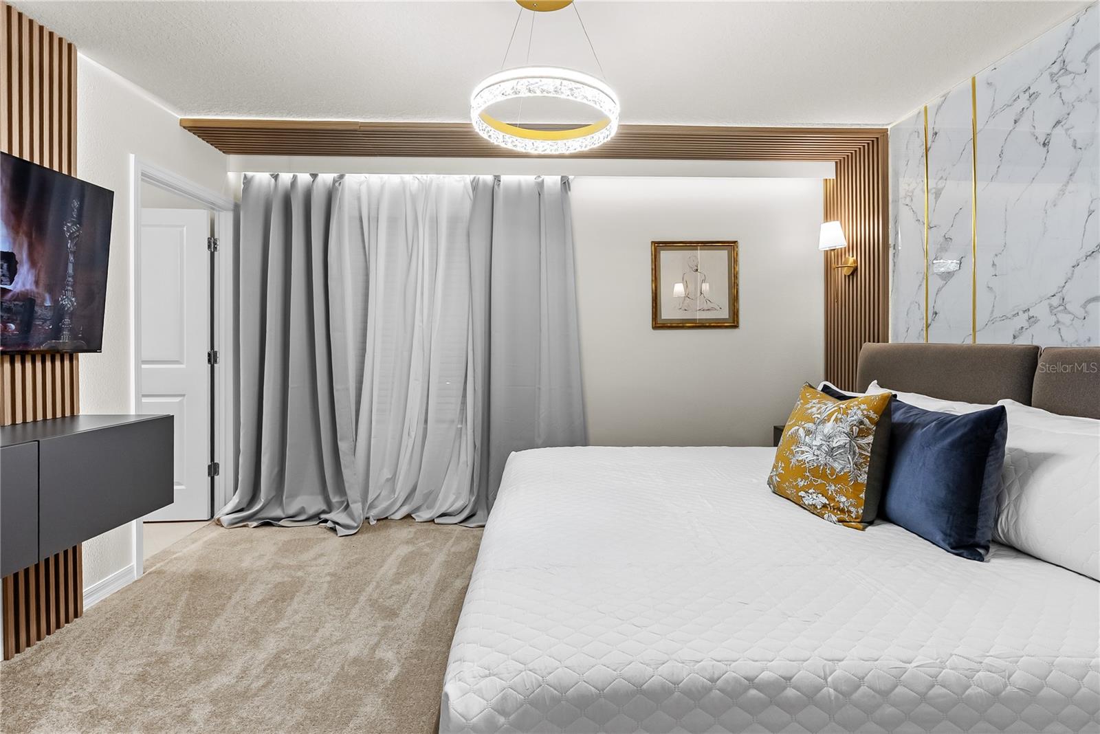 Image 80 of 100 For 15961 Cape Coral Loop