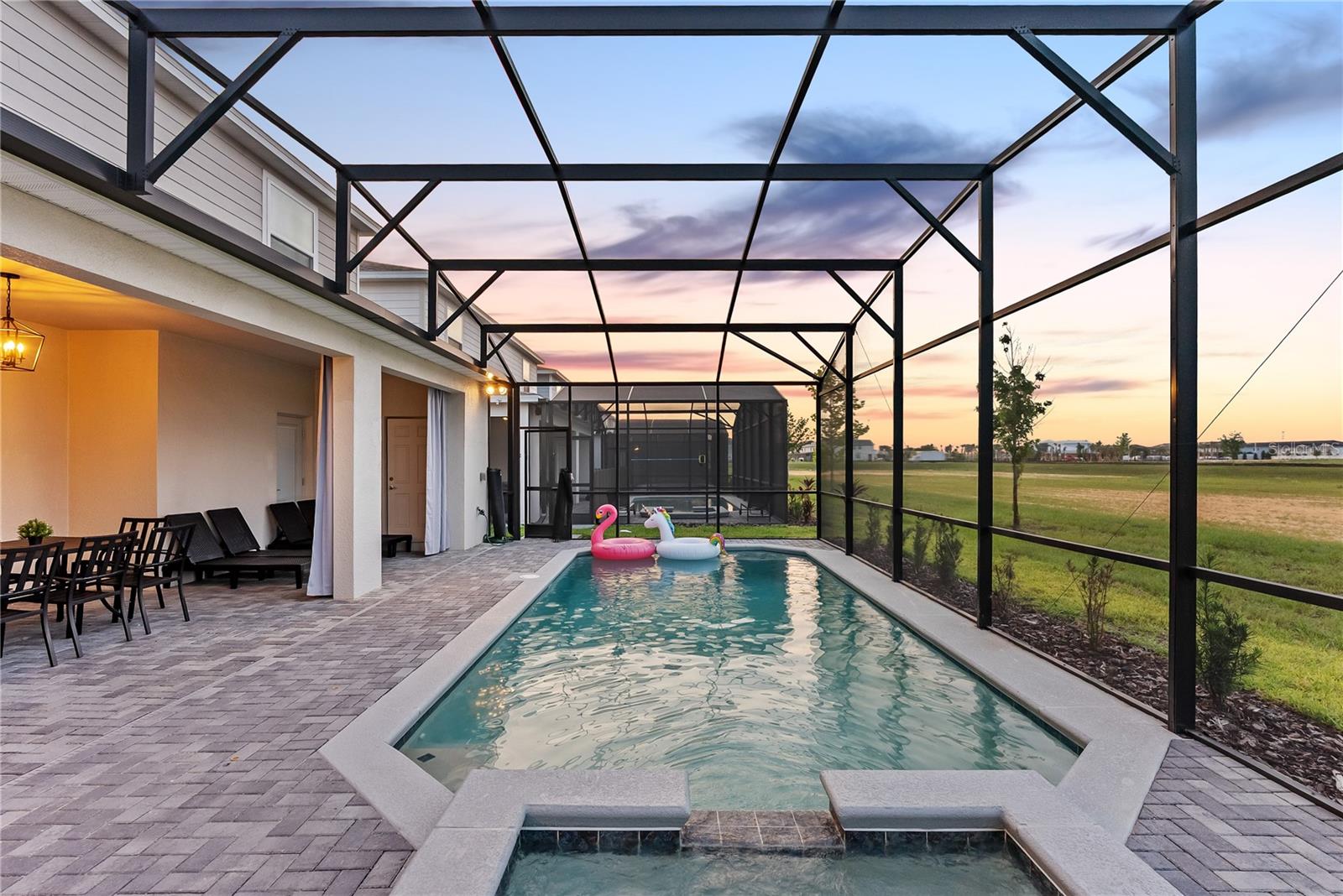 Image 84 of 100 For 15961 Cape Coral Loop