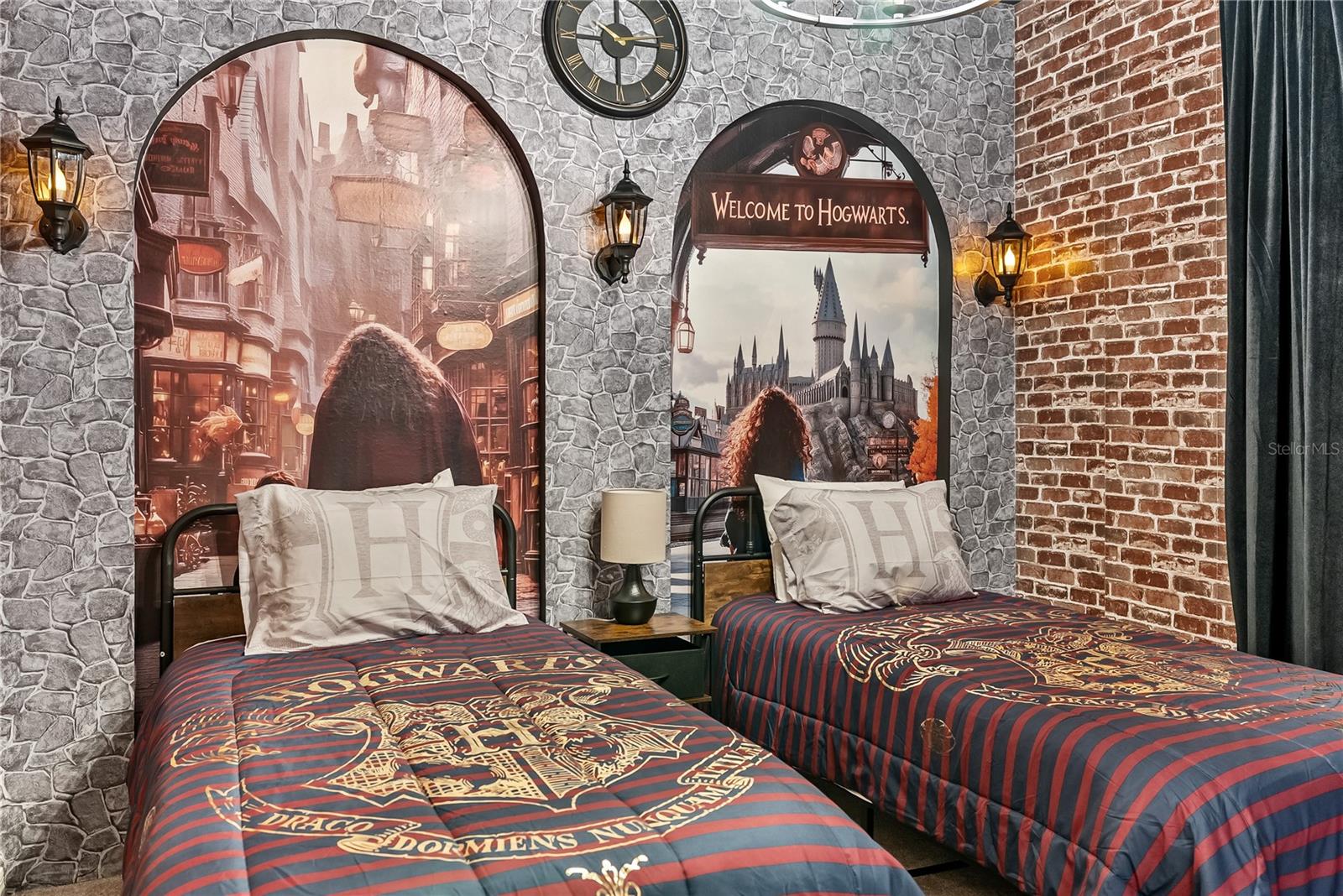 Image 9 of 100 For 15961 Cape Coral Loop