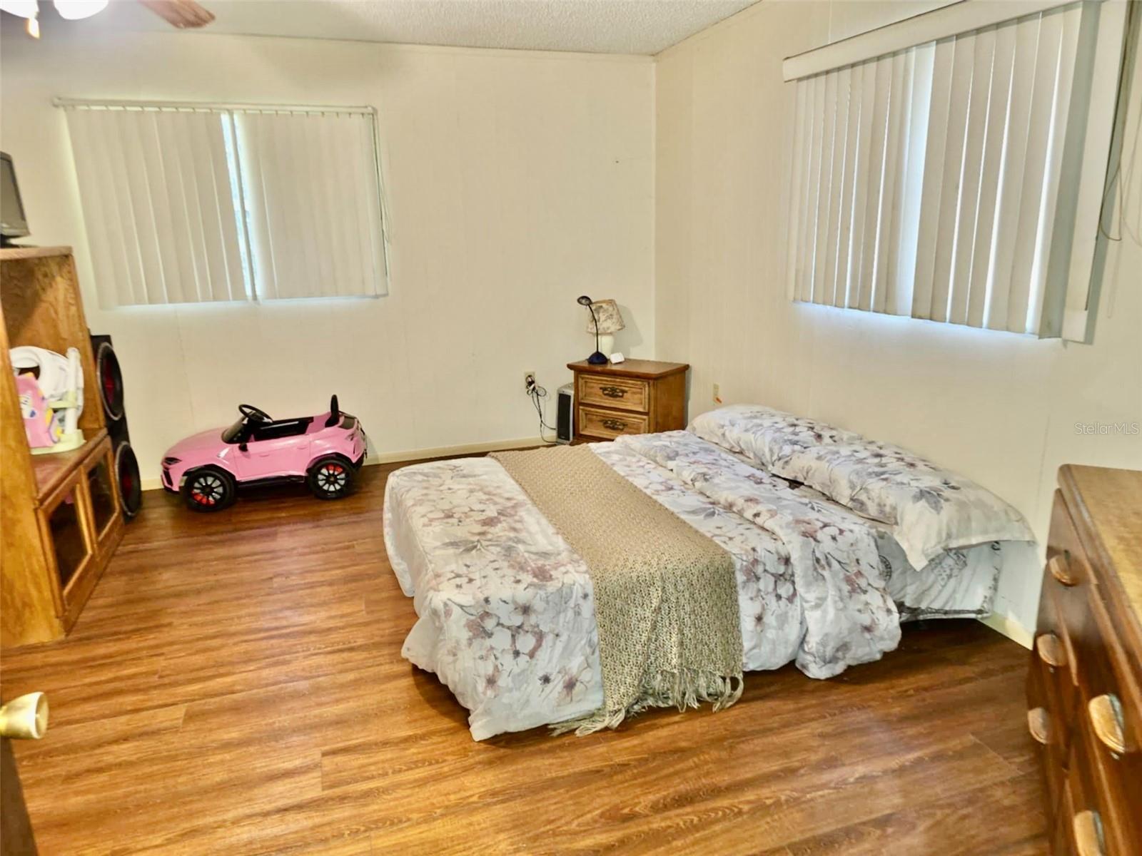 Image 7 of 15 For 838 Georgia Avenue