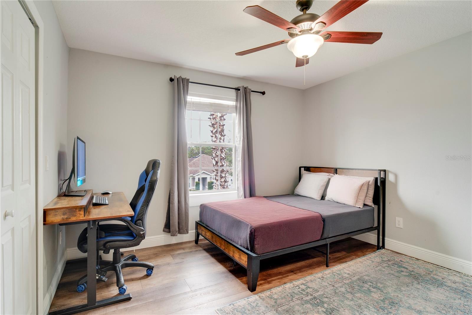 Image 22 of 39 For 719 River Grass Lane