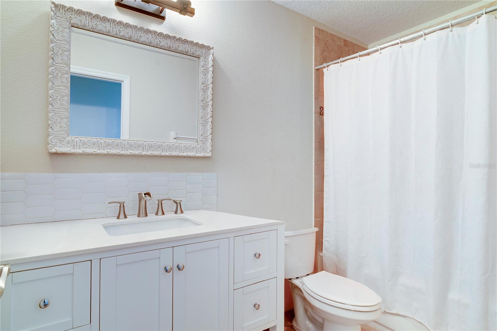 Image 23 of 39 For 719 River Grass Lane