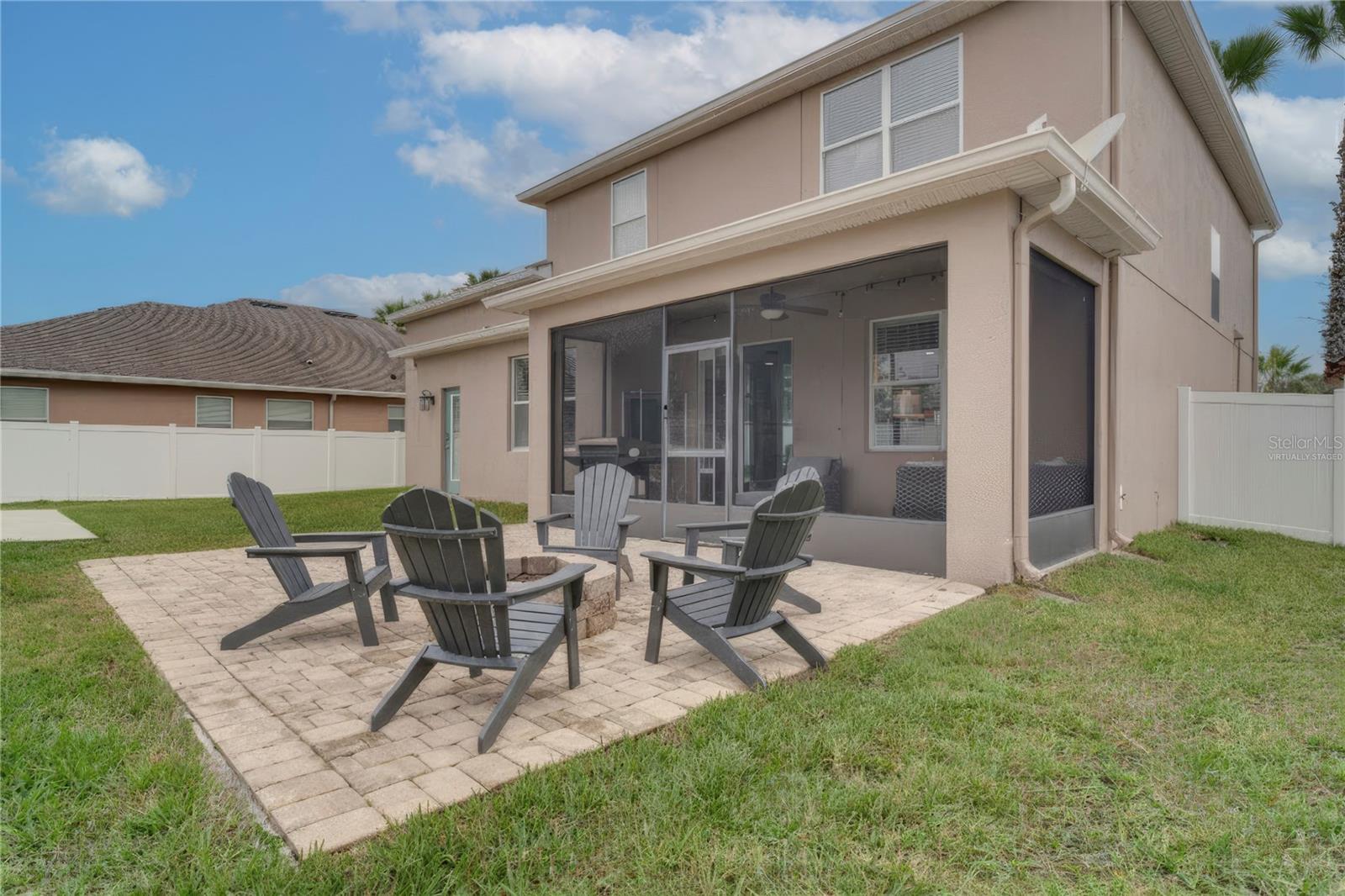 Image 28 of 39 For 719 River Grass Lane