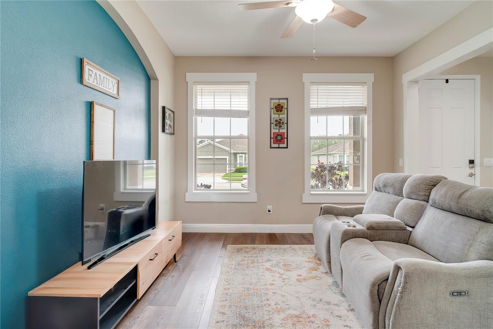 Image 6 of 39 For 719 River Grass Lane